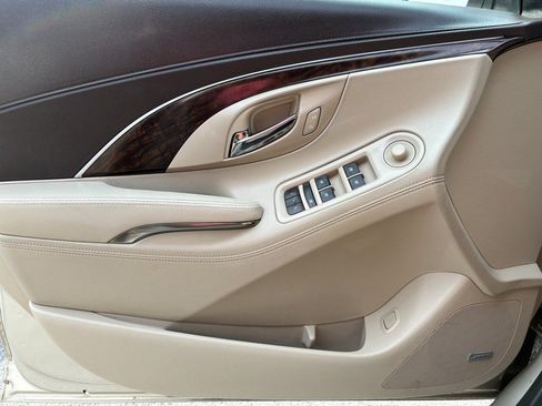 Used 2015 Buick LaCrosse Leather w/ Experience Buick Package FWD image 16