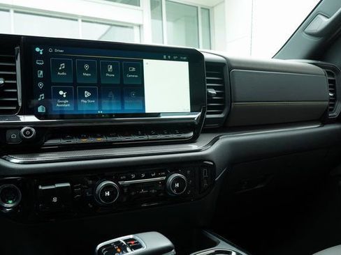 Used 2022 Chevrolet Silverado 1500 ZR2 w/ Technology Package image 29