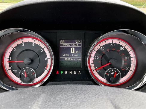 Used 2014 Dodge Grand Caravan SXT w/ Rear Park Assist Package FWD image 12