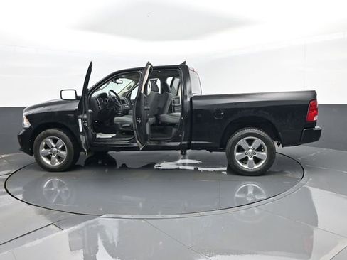 Used 2019 RAM 1500 Express w/ Express Value Package image 28