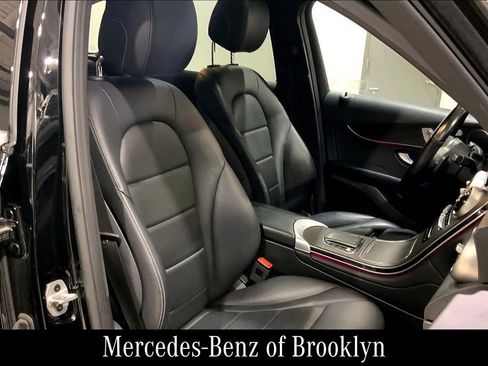 Used 2022 Mercedes-Benz GLC 300 4MATIC image 10