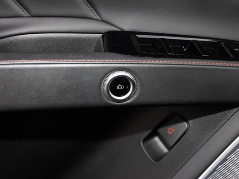 Used 2023 Maserati Grecale Modena image 23