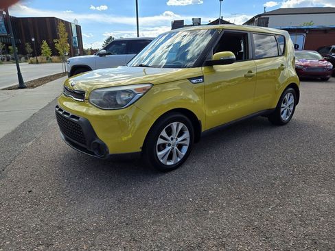 Used 2014 Kia Soul + image 3