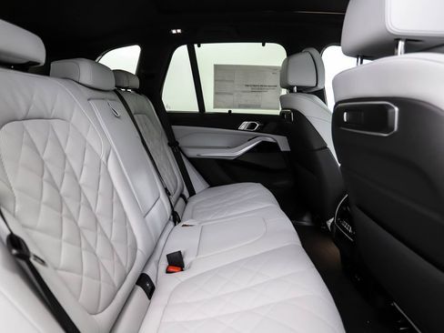 New 2026 BMW X5 xDrive40i image 26