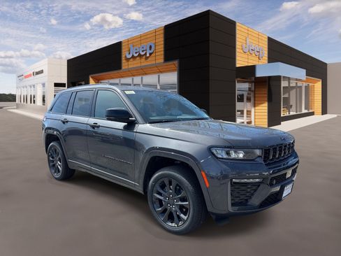 New 2026 Jeep Grand Cherokee Limited AWD/4WD image 1