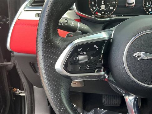 Used 2023 Jaguar F-PACE R-Dynamic S AWD/4WD image 11