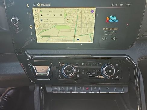 Used 2024 GMC Sierra 1500 AT4 w/ Technology Package image 6