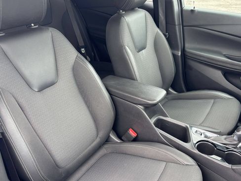 Used 2025 Buick Encore GX Preferred AWD/4WD image 34
