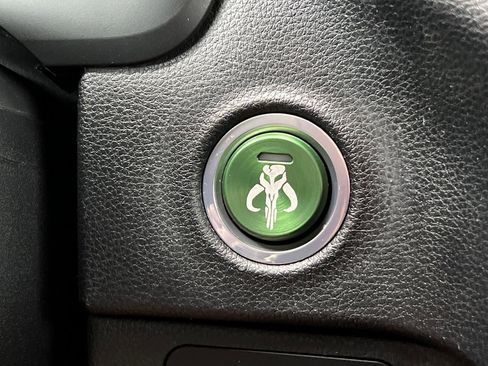 Used 2022 Toyota Tundra SR5 image 18