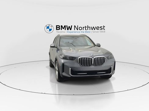 Used 2024 BMW X5 xDrive40i AWD/4WD image 7