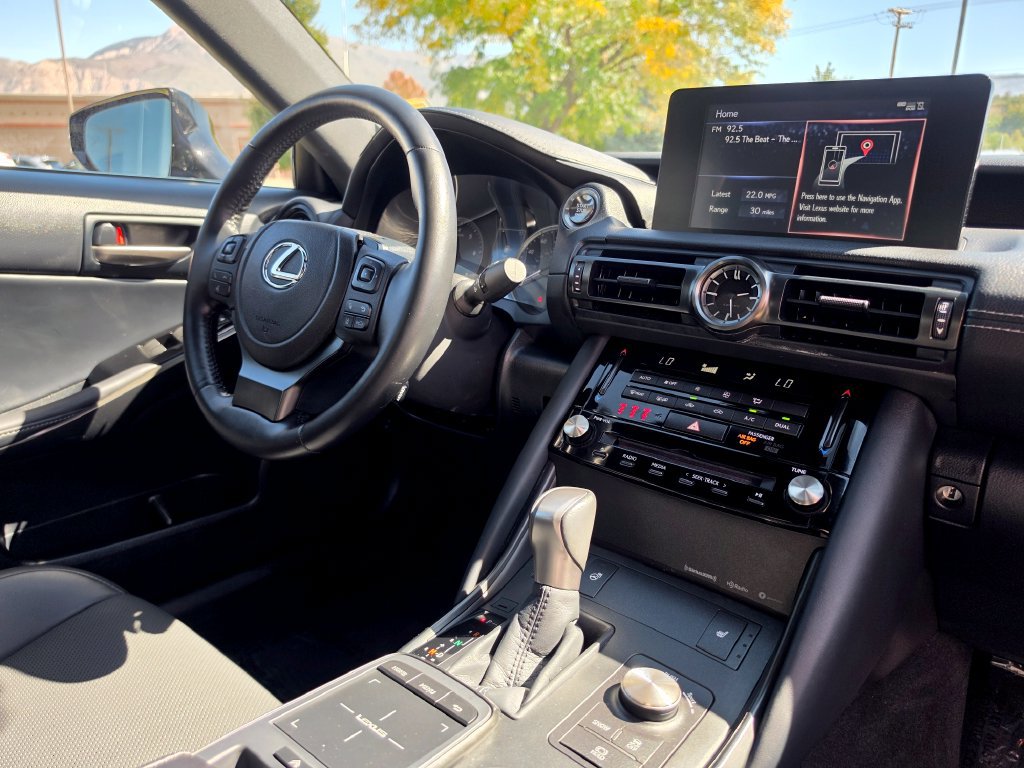 Used 2025 Lexus IS 350 F Sport w/ Accessory Package 2 RWD image 15
