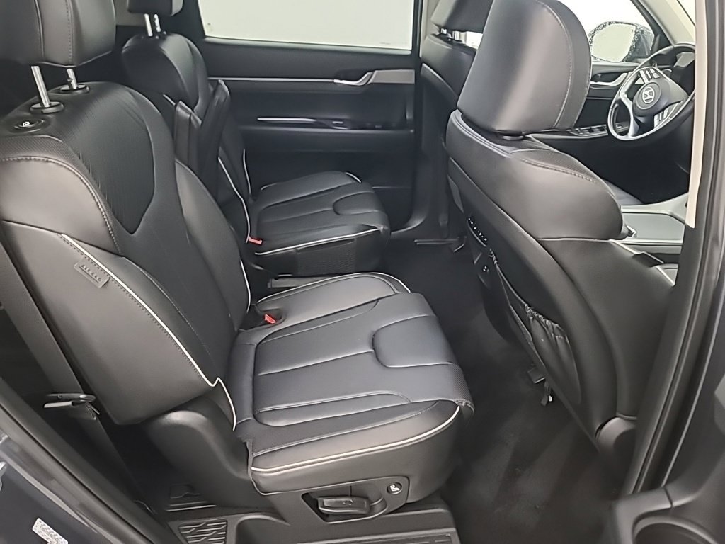Used 2024 Hyundai Palisade SEL AWD/4WD image 16