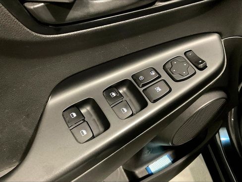 Used 2021 Hyundai Kona SE FWD image 34