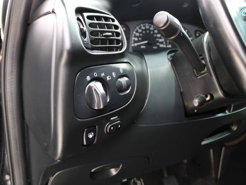 Used 2002 Lincoln Blackwood RWD image 71
