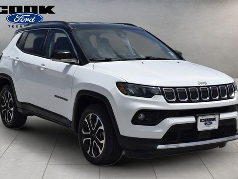 Used 2022 Jeep Compass Limited AWD/4WD image 2