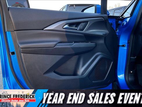 Used 2025 Chevrolet Equinox EV LT image 19