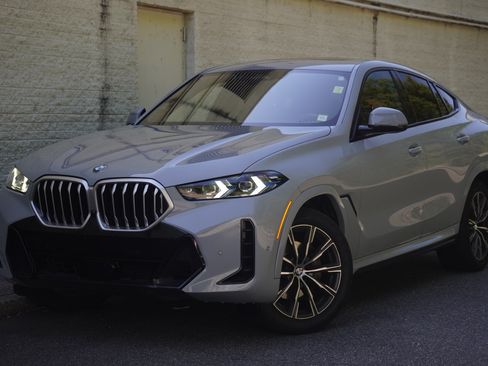 Used 2026 BMW X6 xDrive40i AWD/4WD image 2