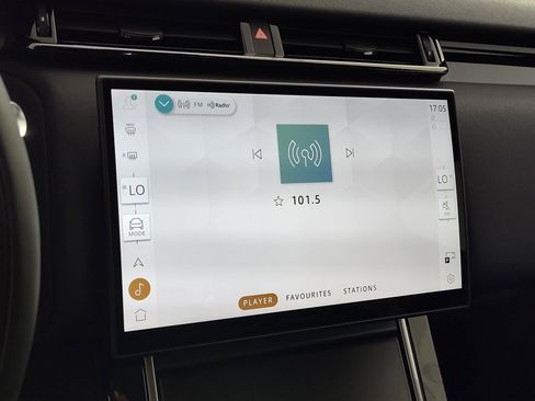 New 2026 Land Rover Range Rover Velar S image 23