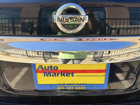 Used 2018 Nissan Armada Platinum RWD image 56