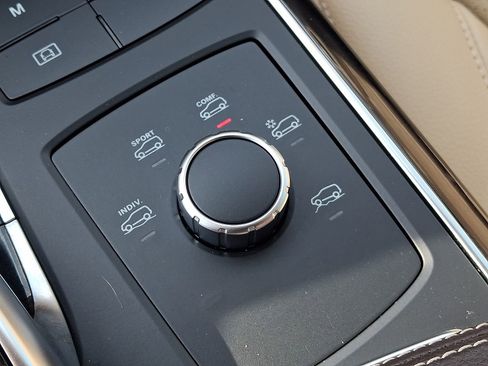 Certified 2019 Mercedes-Benz GLE 400 4MATIC image 26