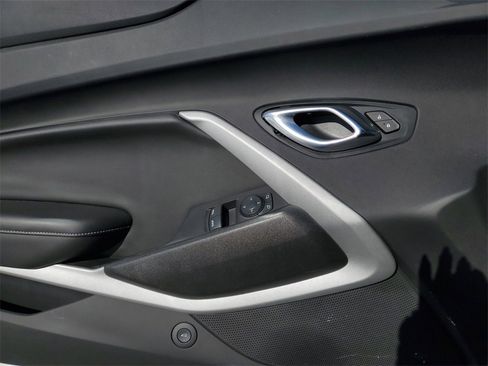 Used 2021 Chevrolet Camaro LT w/ 1LE Track Performance Package image 7