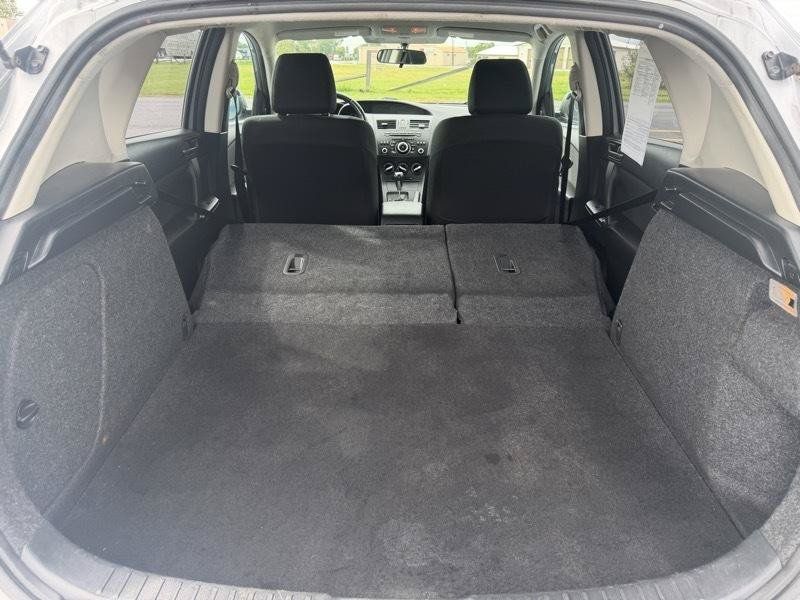 Used 2012 MAZDA MAZDA3 i Touring FWD image 22