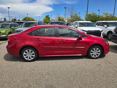 Used 2021 Toyota Corolla LE w/ Carpet Mat Package (TMS) FWD image 17