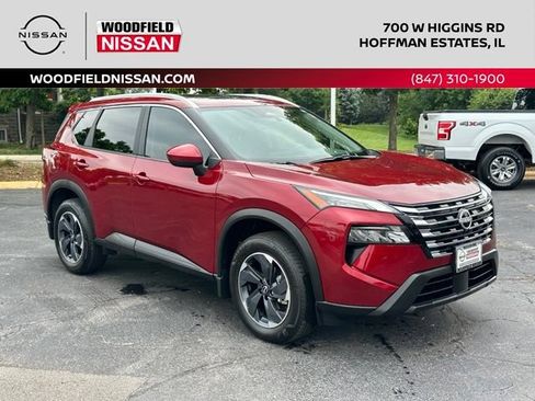 Certified 2025 Nissan Rogue SV w/ SV Premium Package AWD/4WD image 3