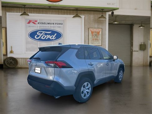 Used 2023 Toyota RAV4 LE image 6