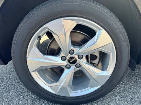 Certified 2023 Audi Q5 2.0T Premium Plus w/ Premium Plus Package AWD/4WD image 13