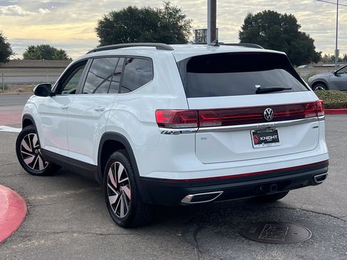 Used 2025 Volkswagen Atlas SE AWD/4WD image 10