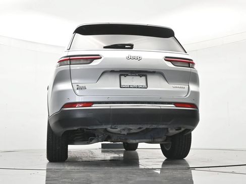 Used 2024 Jeep Grand Cherokee L Laredo RWD image 41