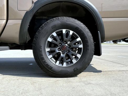 Certified 2023 Nissan Titan PRO-4X w/ Pro-4x Convenience Package AWD/4WD image 23