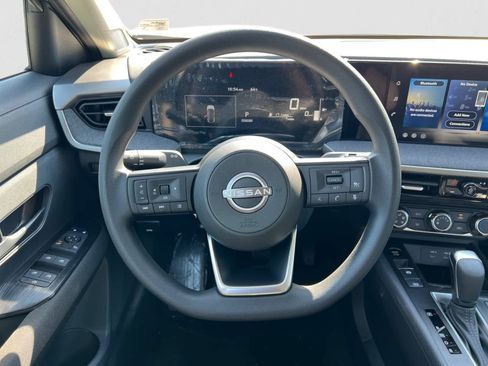 New 2026 Nissan Kicks S image 13