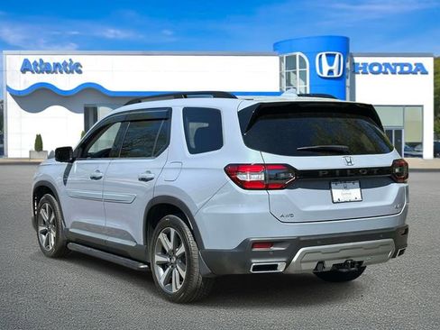 Certified 2025 Honda Pilot Elite image 6