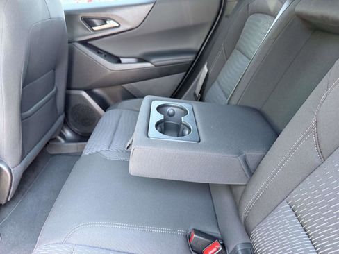 Certified 2025 Chevrolet Traverse LT w/ Driver Confidence Package FWD image 16