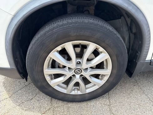 Used 2020 Nissan Rogue SV AWD/4WD image 12