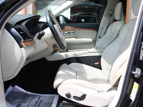 Used 2019 Volvo XC90 T6 Inscription w/ Protection Package Premier AWD/4WD image 17