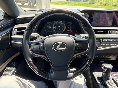 Used 2020 Lexus ES 350 w/ Luxury Package FWD image 14