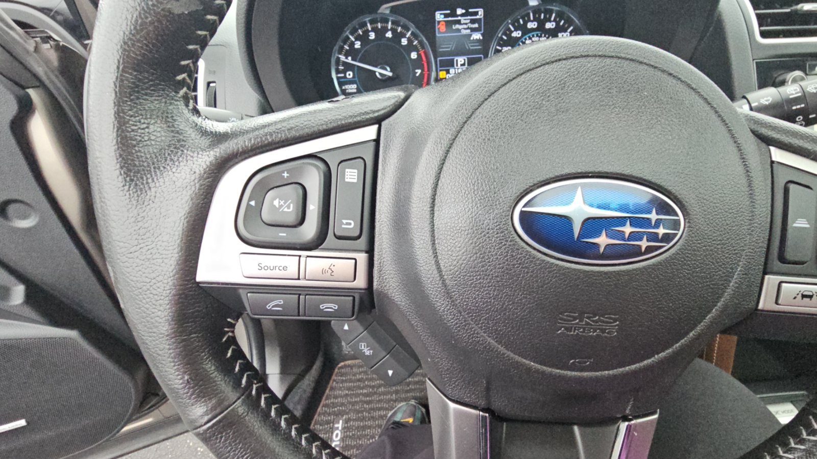 Used 2018 Subaru Forester 2.5i Touring AWD/4WD image 11