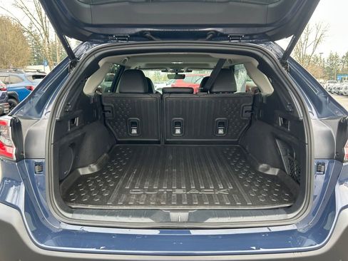 Used 2025 Subaru Outback Limited image 24