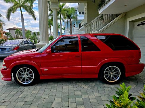 Used 2001 Chevrolet Blazer Xtreme w/ Preferred Equipment Group image 34