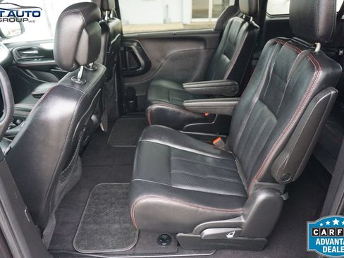 Used 2019 Dodge Grand Caravan GT FWD image 23