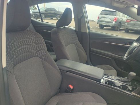 Used 2025 Toyota Camry LE w/ Convenience Package AWD/4WD image 19