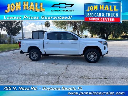 Used 2024 Chevrolet Colorado LT w/ LT Convenience Package II image 18