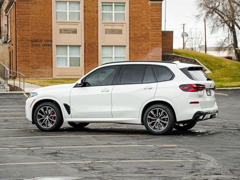 Used 2024 BMW X5 xDrive40i w/ M Sport Package image 7