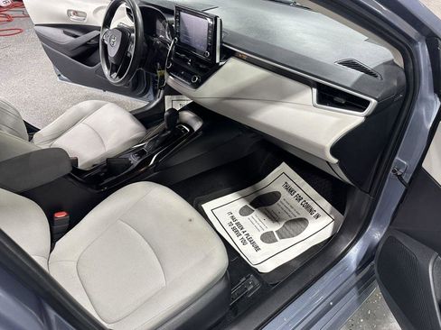 Used 2020 Toyota Corolla LE image 36