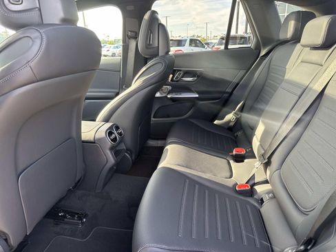 New 2026 Mercedes-Benz GLC 300 image 7