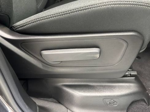 New 2026 RAM 1500 Express AWD/4WD image 22