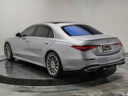 Used 2022 Mercedes-Benz S 580 4MATIC Sedan w/ AMG Line Package image 13